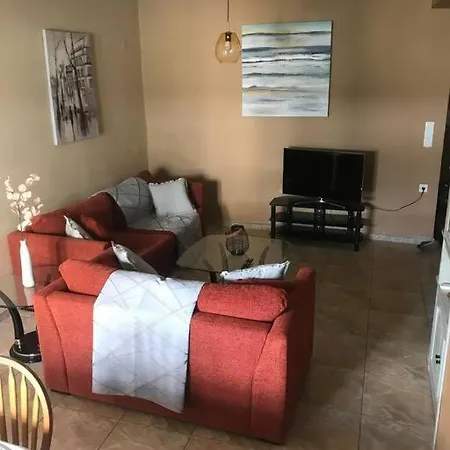 Lovely 3-bedroom Vacation In Nafplio. Lägenhet *