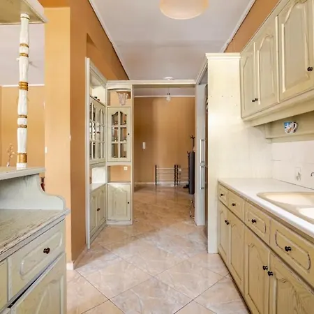 Lovely 3-bedroom Vacation In Nafplio. Nafplion