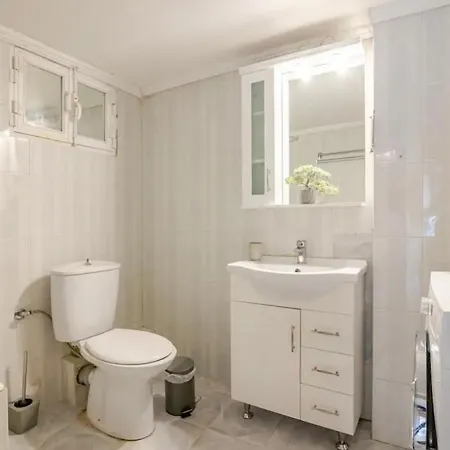 Lovely 3-bedroom Vacation In Nafplio.